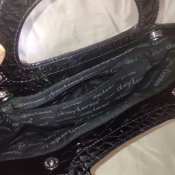 Daisy Fuentes Black Clutch Handbag NWOT - Picture 2 of 12